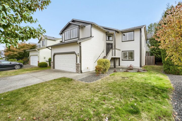 Property Photo:  18121  72nd Avenue E  WA 98375 