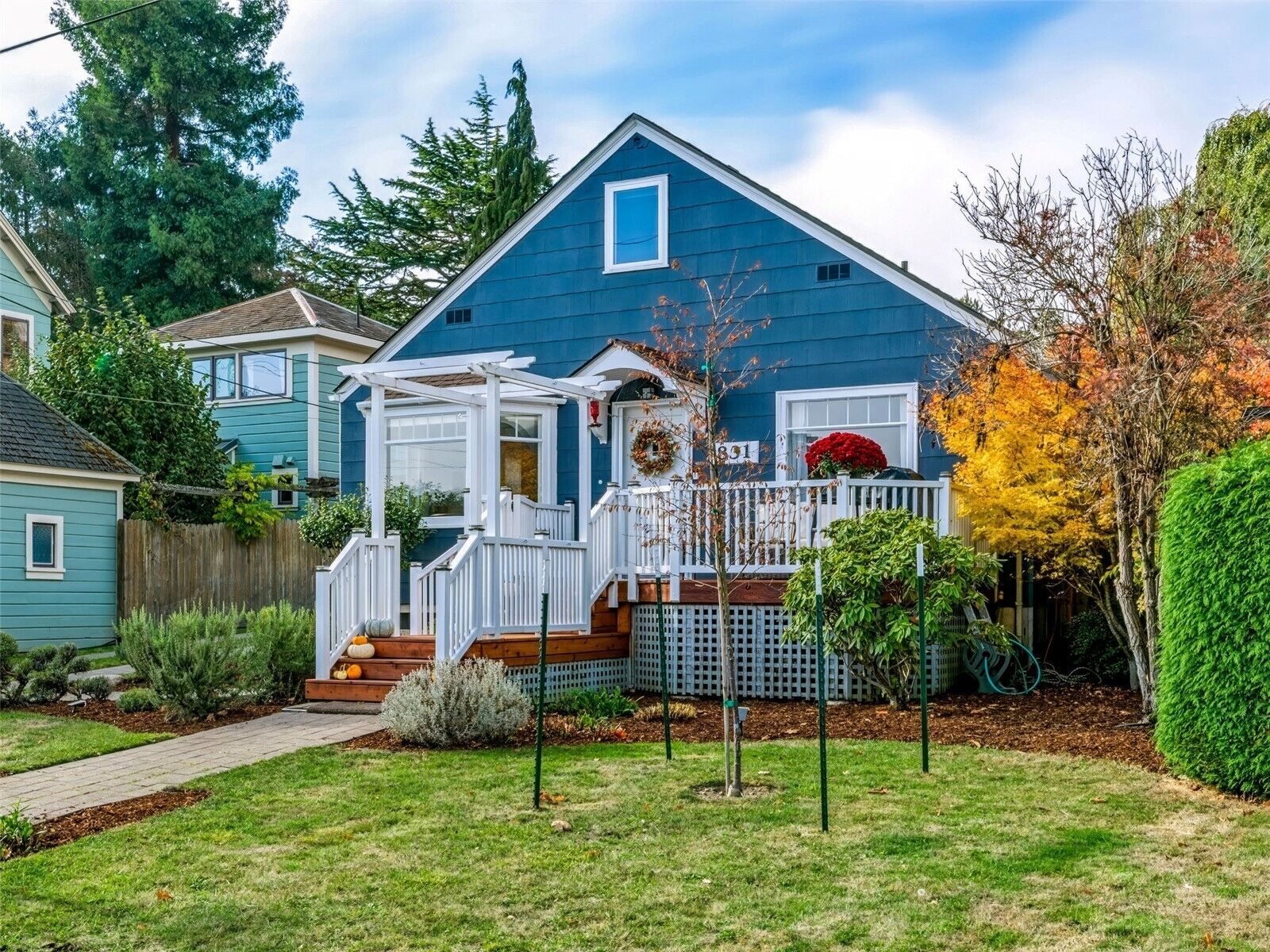 Property Photo:  831  Jackson Street  WA 98368 