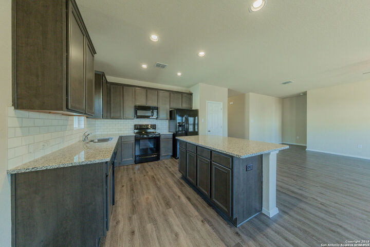 Property Photo:  140 Fabarm  TX 78130 