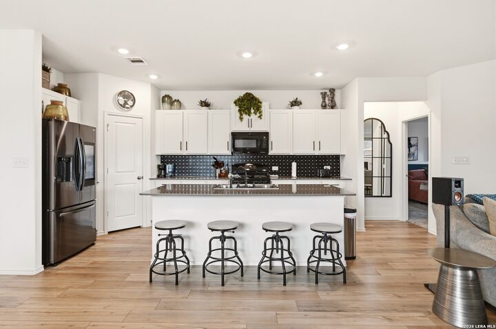 Property Photo:  304 Sonterra Dr  TX 78666 