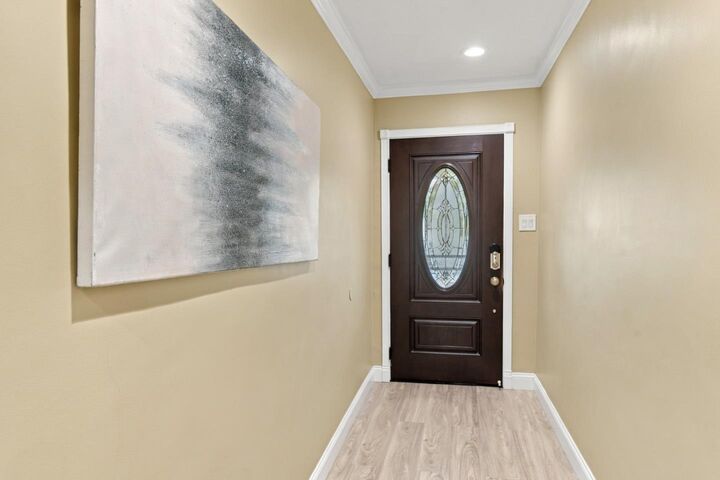 Property Photo:  732 4th Avenue  CA 94063 