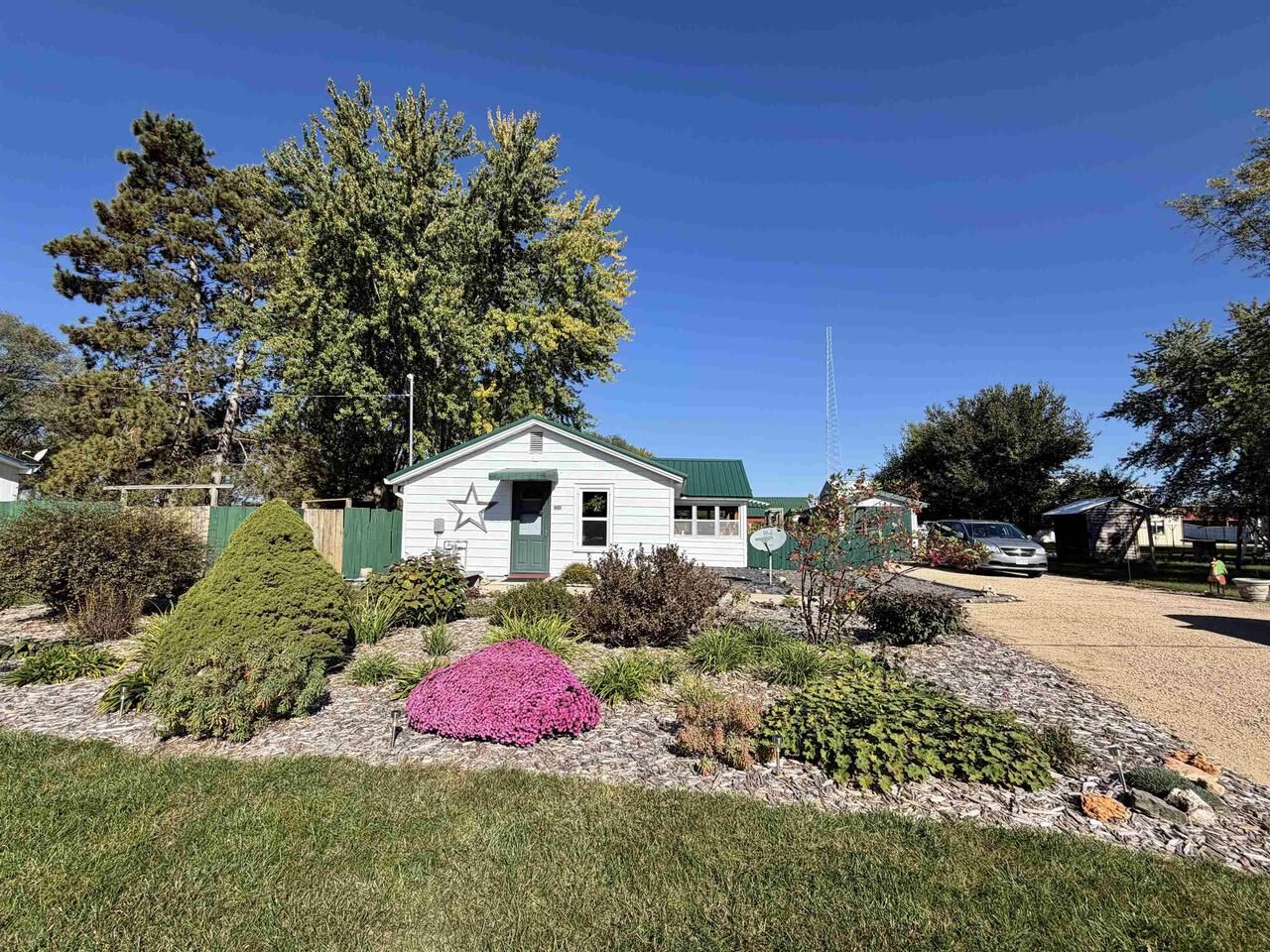 Property Photo:  903 Exchange Street  WI 53518 