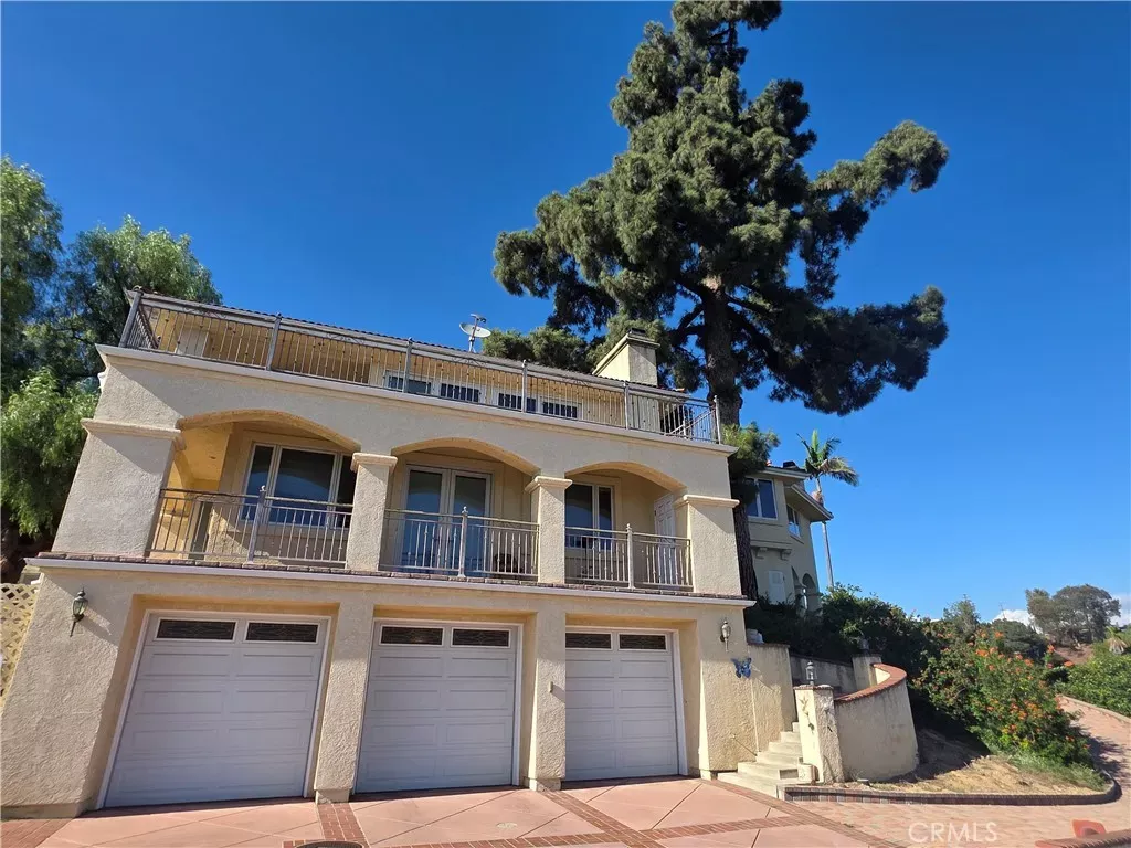 Property Photo:  979 Dorothea  CA 90631 