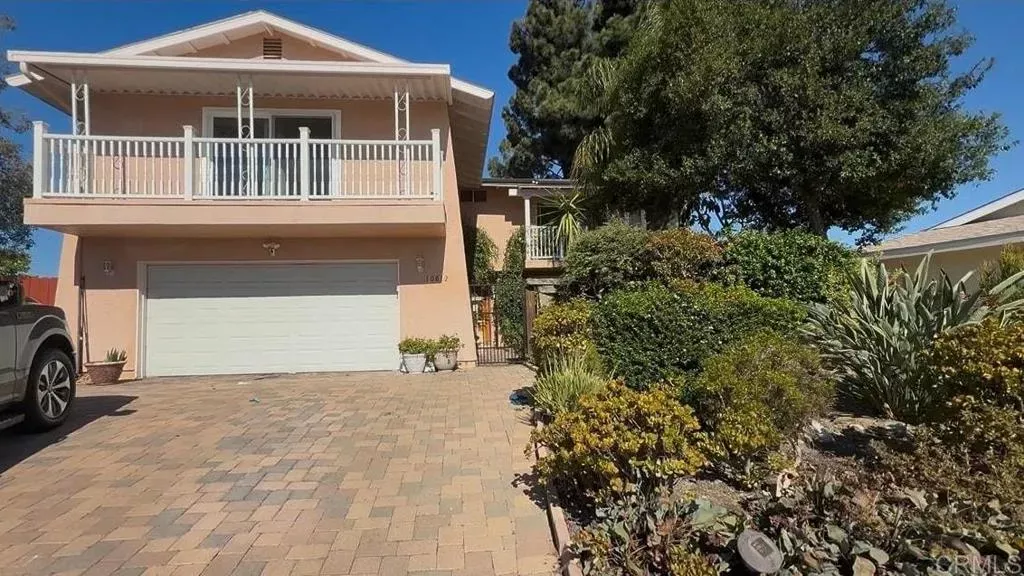 Property Photo: 10012 Anoel Court CA 91977
