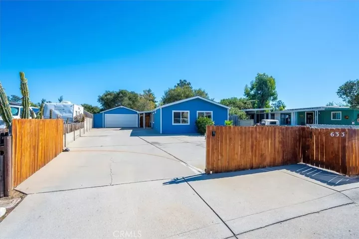 Property Photo:  633 Beverly Drive  CA 93444 