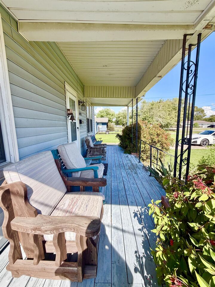 Property Photo:  6443 Val  TX 77619 