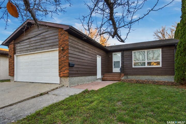 Property Photo:  5907 Hague Crescent  SK S4X 3K6 