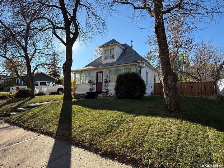 Property Photo:  1721 99th Street  SK S9A 0R6 