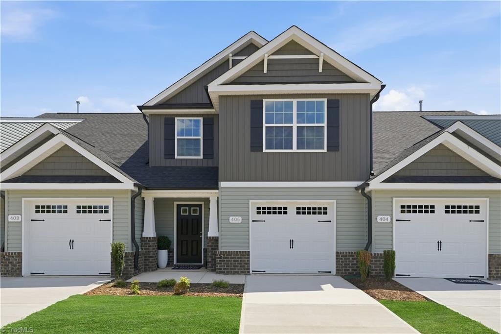 Property Photo:  112 Sienna Court  NC 27298 