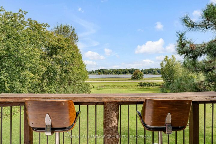 Property Photo:  137 Old River Road W  ON K0E 1R0 