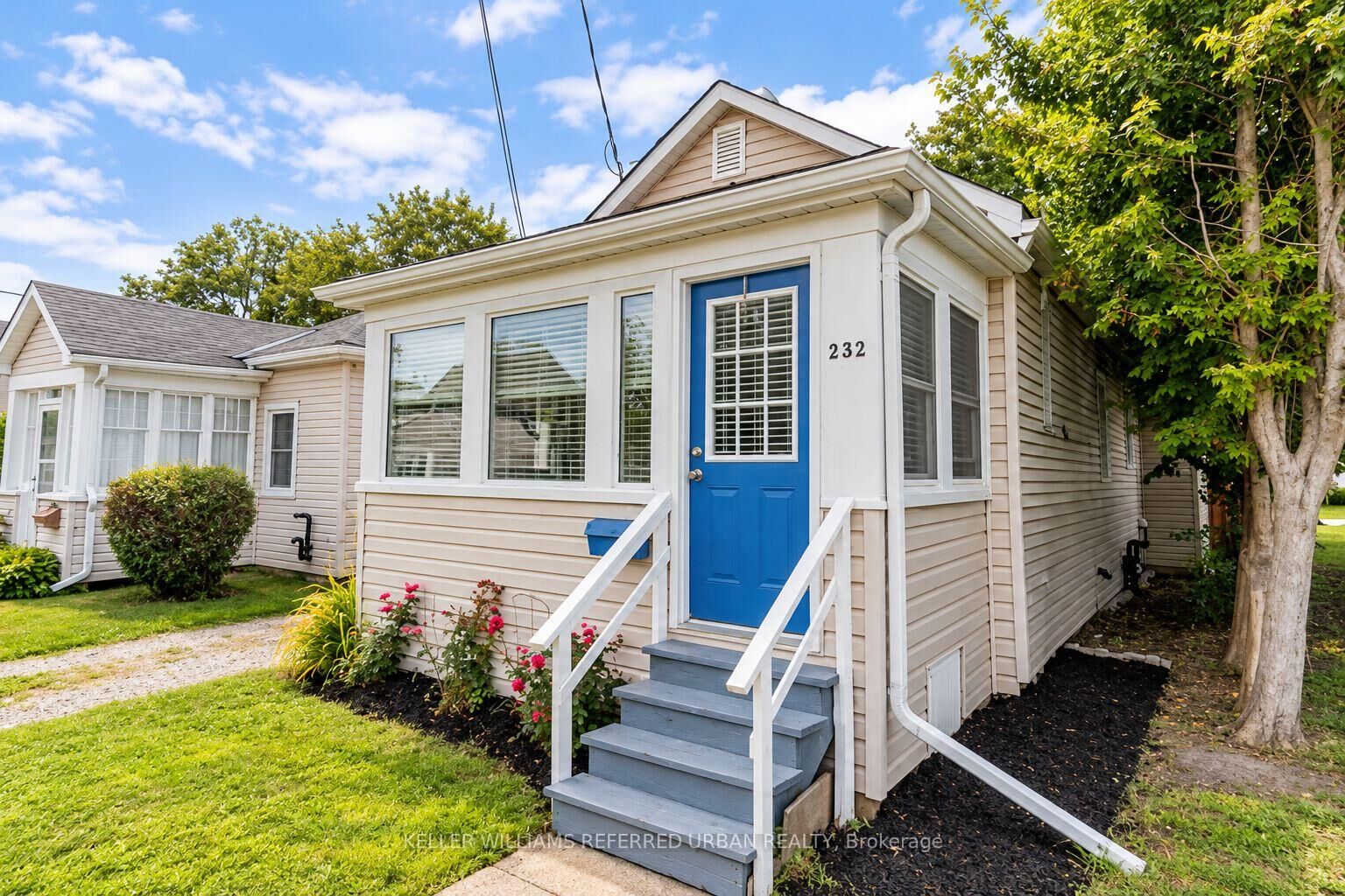 Property Photo: 232 University Avenue W ON K9A 2H5