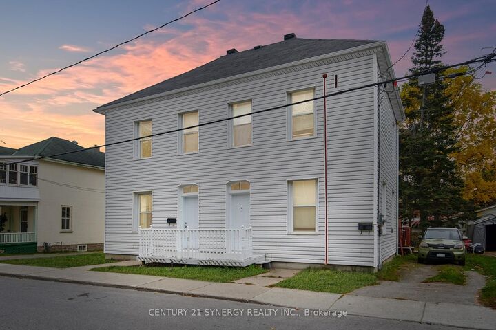 Property Photo: 154-156 Beckwith Street N ON K7A 2C6