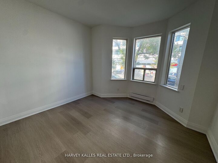 Property Photo:  399 Dupont Street 201  ON M5R 1W3 