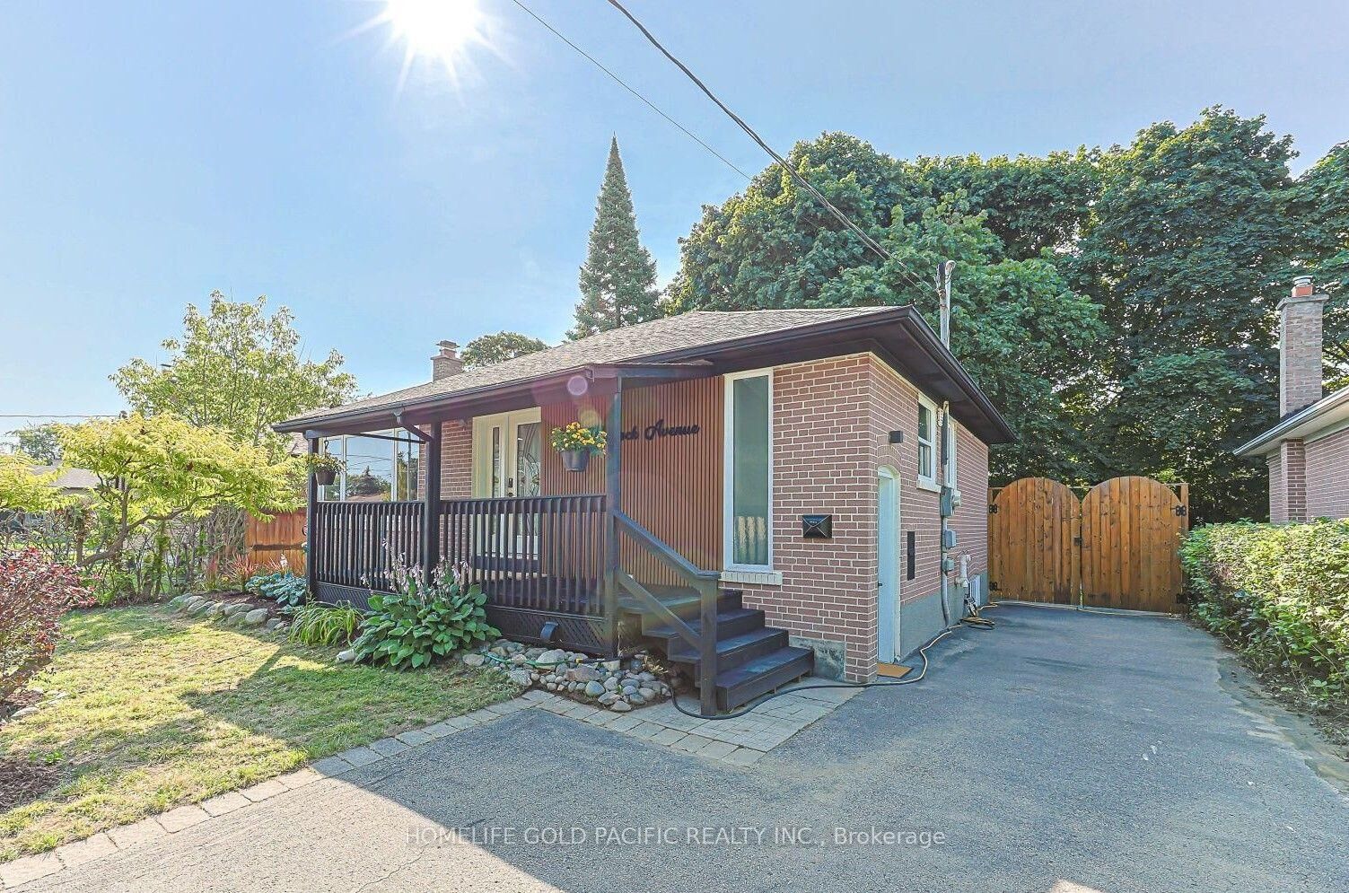 Property Photo:  314 Wenlock  (Basement) Avenue  ON L4C 1M7 