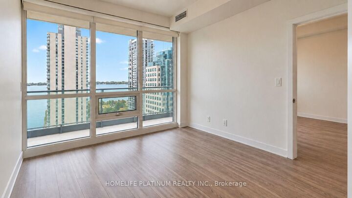 Property Photo:  33 Bay Street 2009  ON M5J 2Z3 