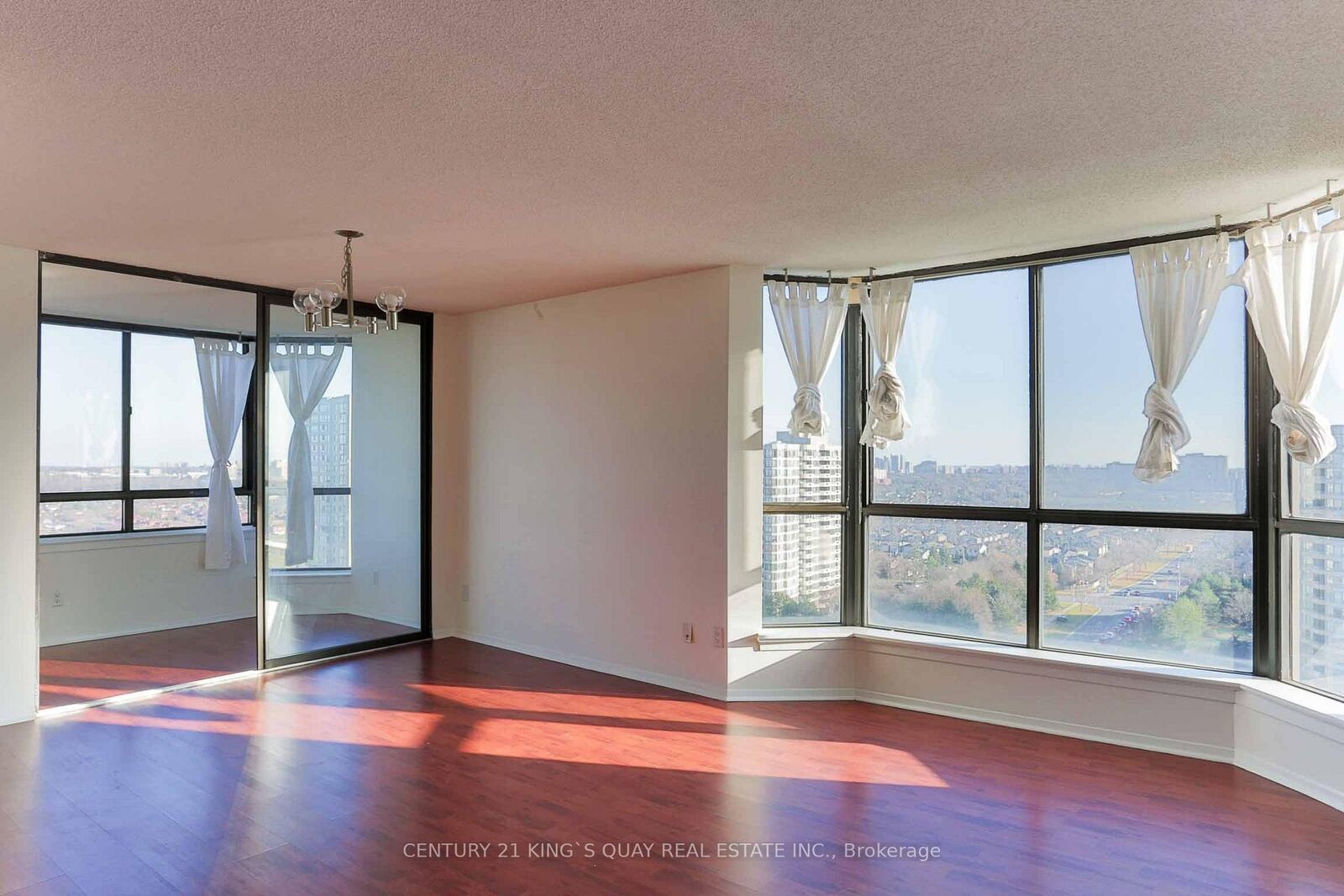 Property Photo:  75 Bamburgh Circle 1924  ON M1W 3W1 