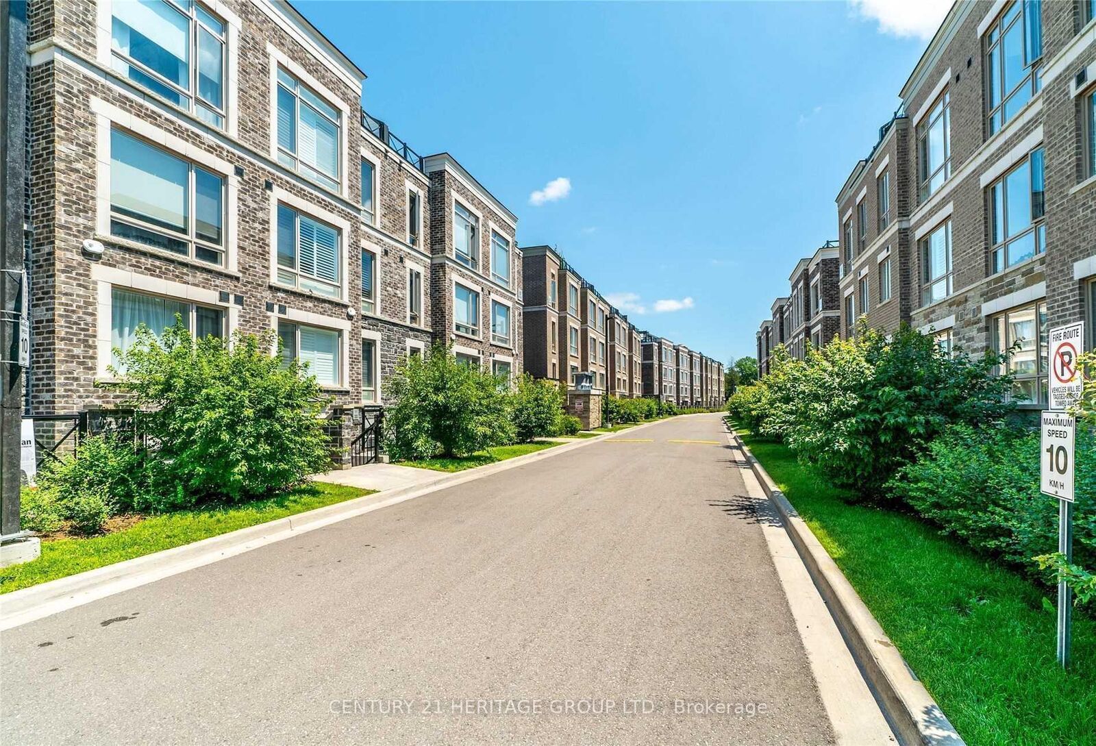Property Photo:  20 Dunsheath Way 309  ON L6B 1N3 