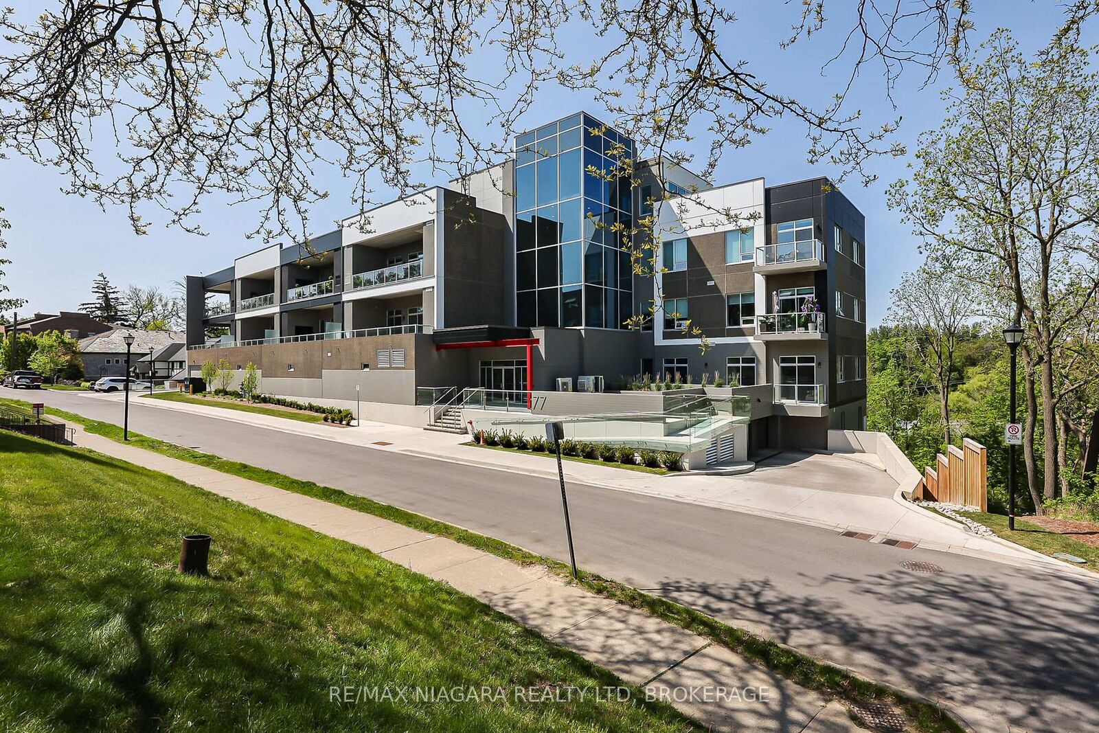 Property Photo:  77 Yates Street 505  ON L2R 5R7 