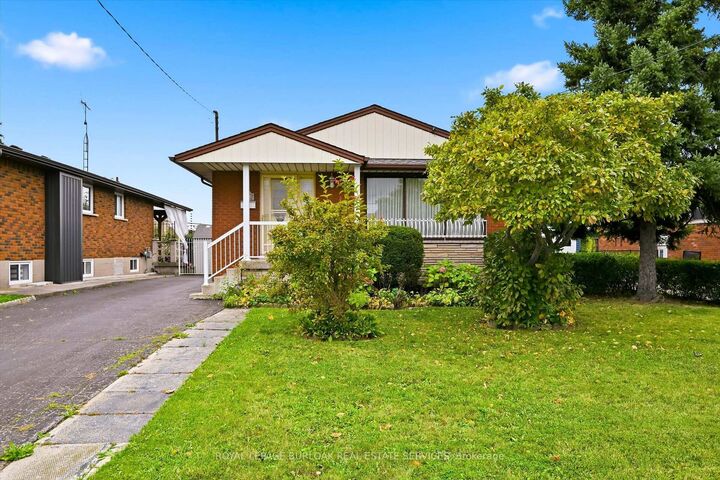 Property Photo:  138 Luscombe Street  ON L9A 2K3 