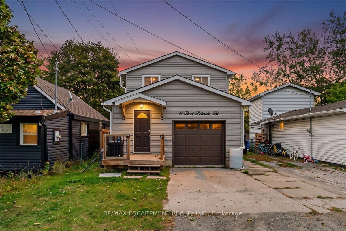 Property Photo:  8 First Private Road  ON L8E 5B9 