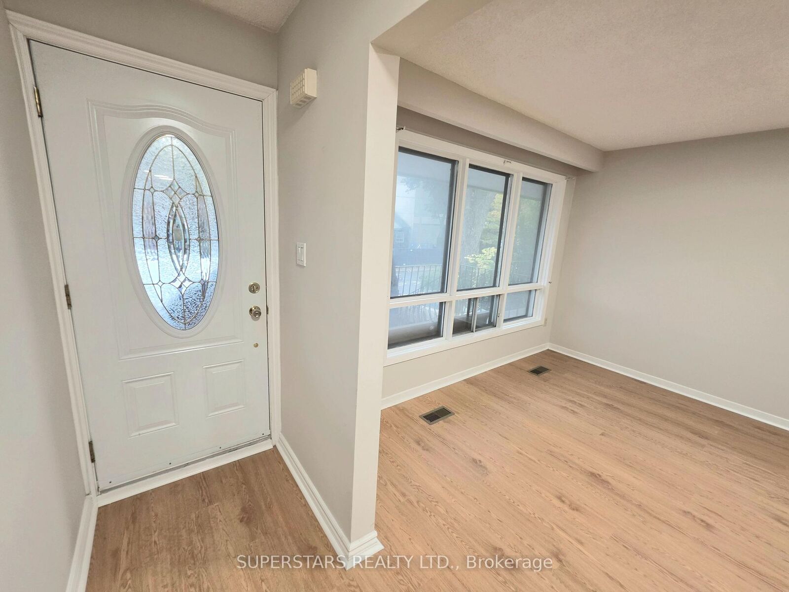 Property Photo:  158A Strachan Avenue  ON M6J 2S9 