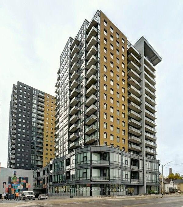 Property Photo:  100 Garment Street 218  ON N2G 0C3 