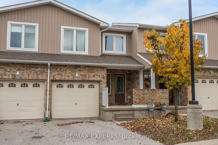 Property Photo:  75 Prince William Way 11  ON L4N 0Y9 
