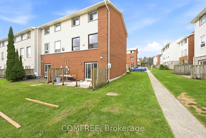 Photo de la propriété: 129 Concession Street E 35 ON N4G 4N4