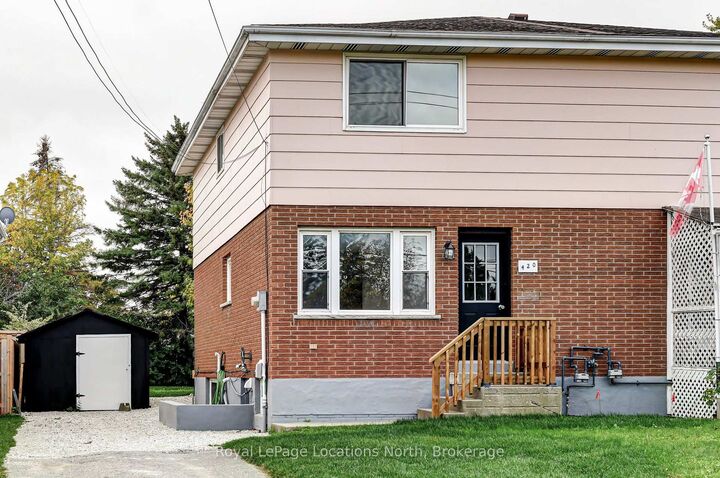 Property Photo:  420 Sixth Street  ON L9Y 1Z7 
