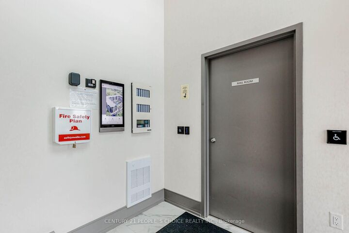Property Photo:  50 Herrick Avenue 206  ON L2P 0G3 