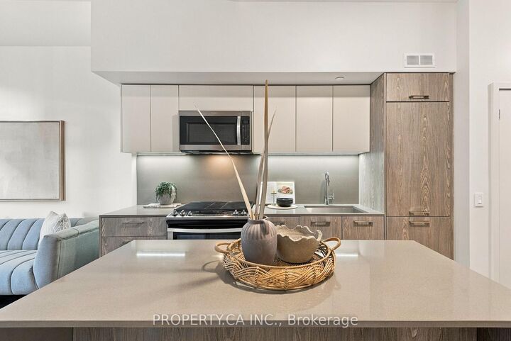 Property Photo:  630 Kingston Road 101  ON M4E 1P9 