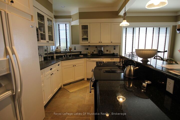 Property Photo:  1020 Birch Glen Road V  3, W 5  ON P0B 1A0 