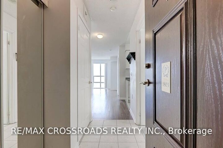 Property Photo:  22 Olive Avenue 1803  ON M2N 7G6 