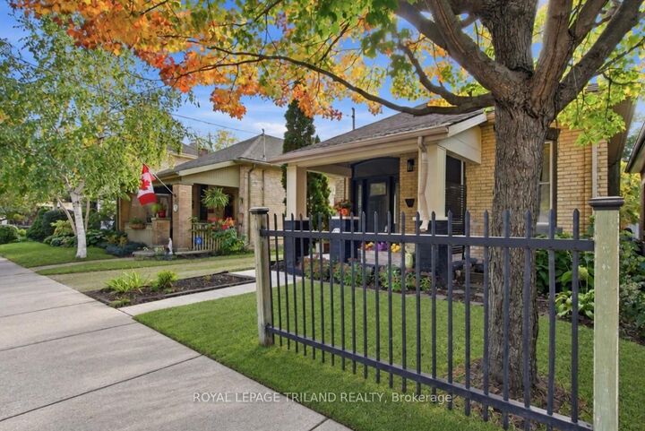 Property Photo:  149 William Street  ON N6B 3B4 