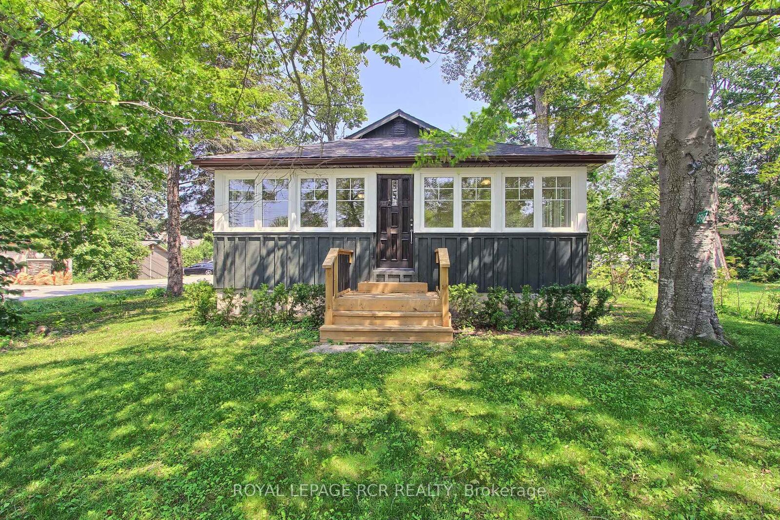 Photo de la propriété:  3967 Algonquin Avenue  ON L9S 2M1 