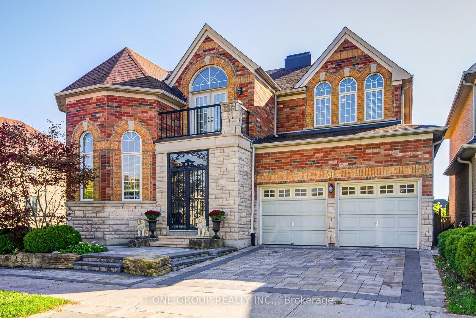 Property Photo:  39 Boulderbrook (Primary Rm) Drive  ON M1X 2C2 