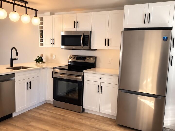 Property Photo:  2785 Wallbank Rd #32  BC V8H 2A5 