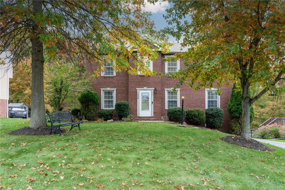 Property Photo:  1438 Sandstone Ct W  PA 15084 