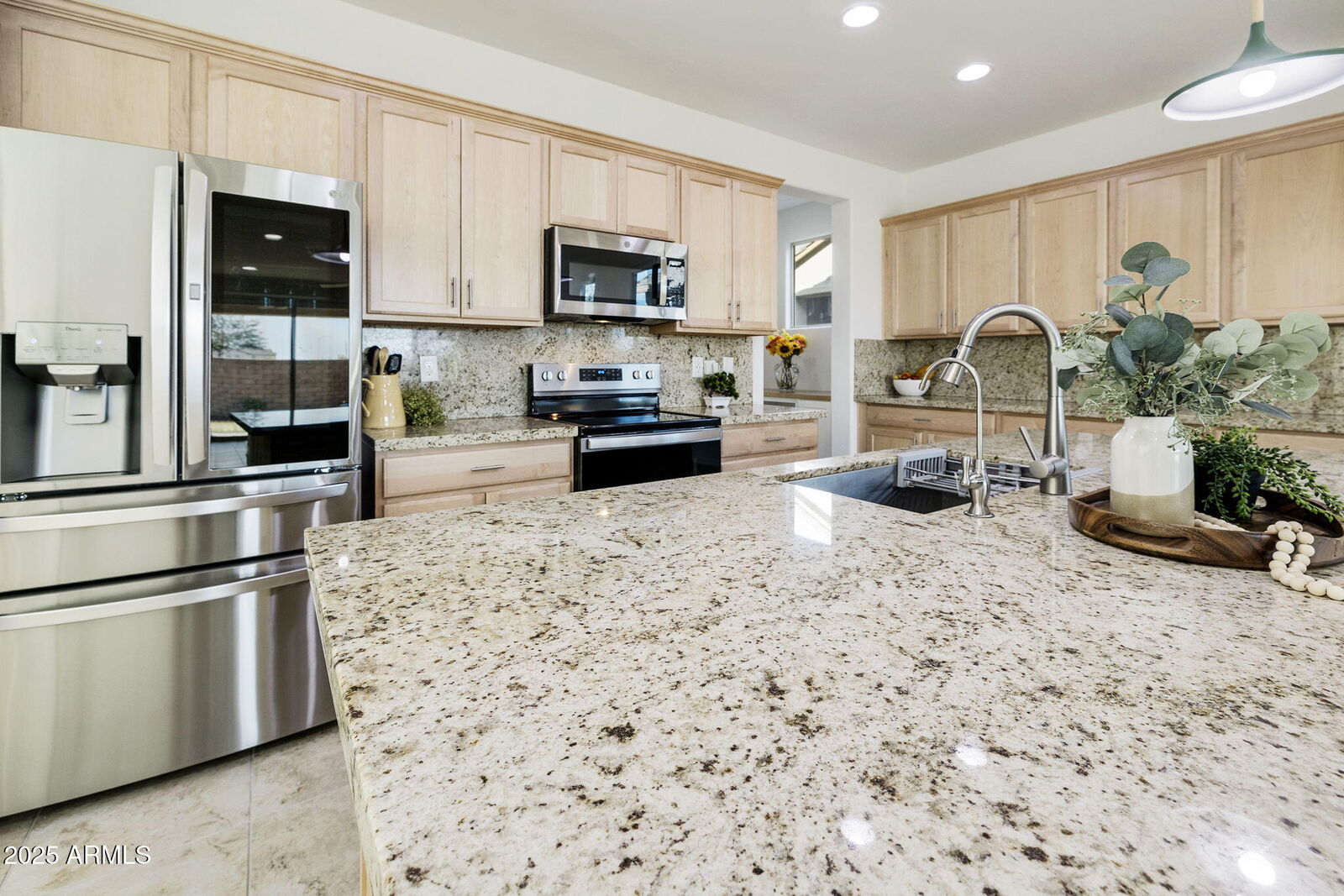 Property Photo: 5823 S Del Rancho -- AZ 85212