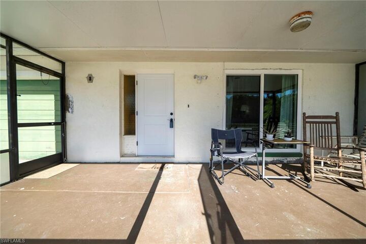 Property Photo: 17331 Perry Ranch Rd FL 33917