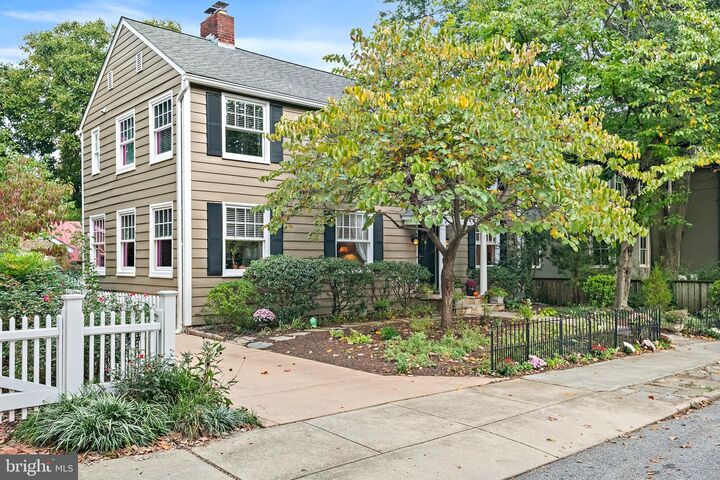 Property Photo:  2 Murray Avenue  MD 21401 