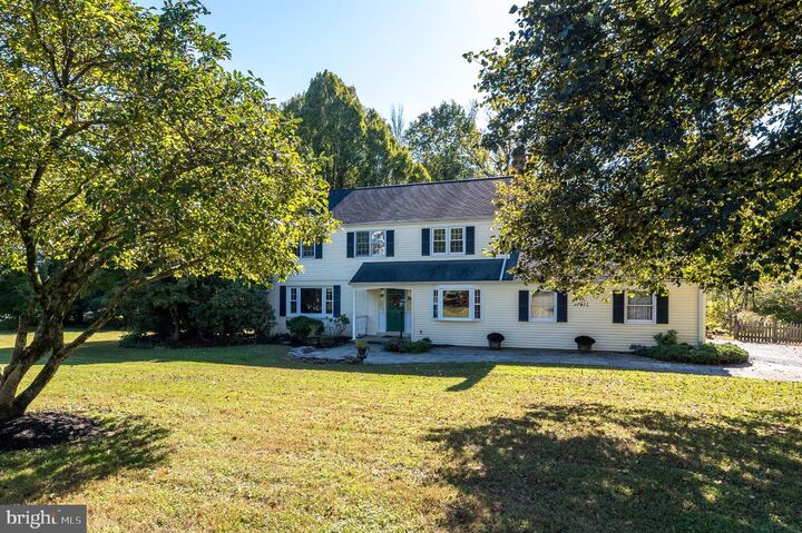 Property Photo:  802 Hessian Circle  PA 19382 