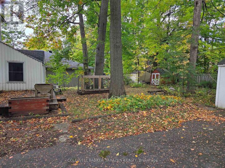 Property Photo: 312 Cunningham Avenue East ON K1H 6B4
