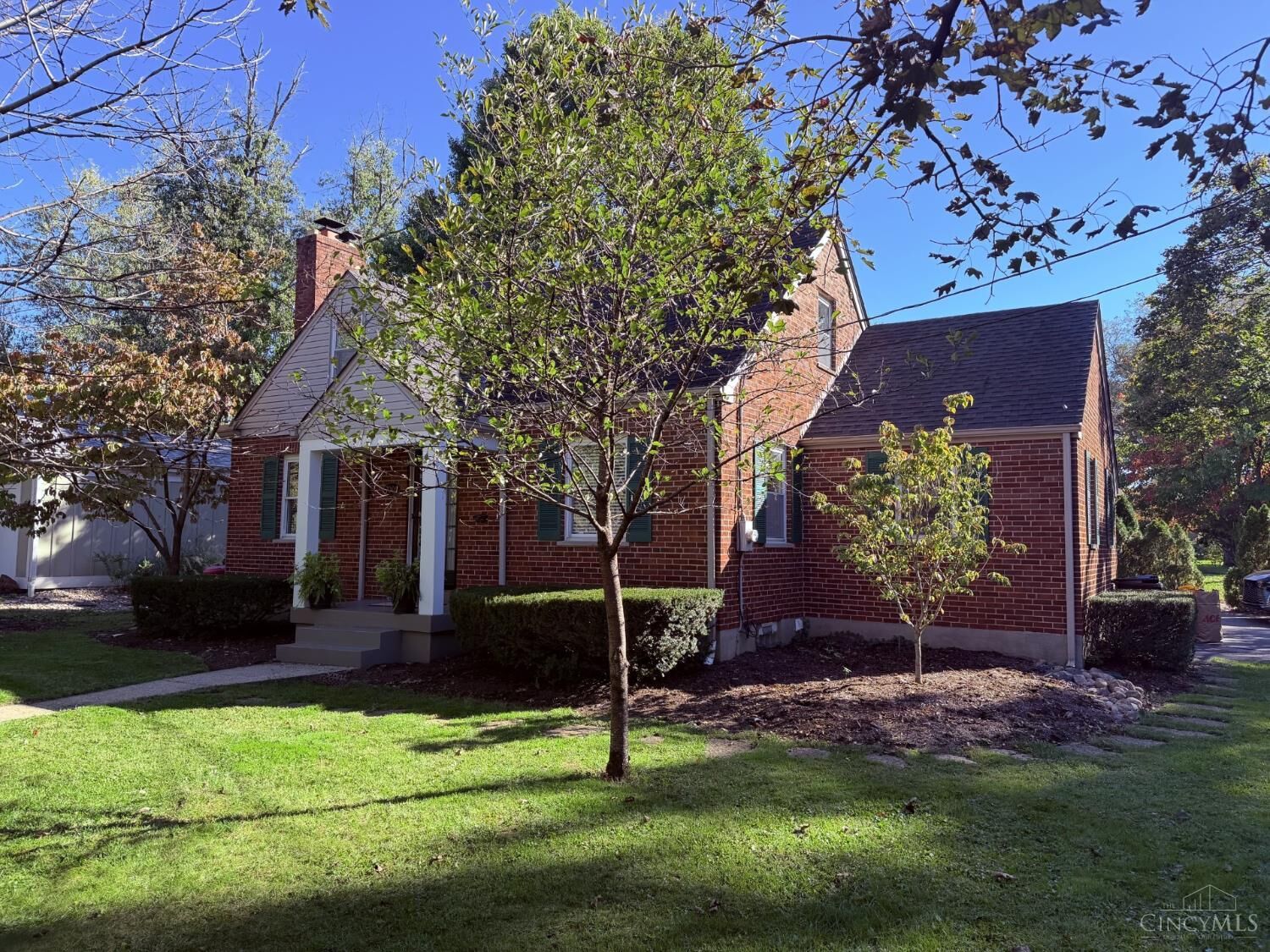 Property Photo:  7009 Wooster Pike  OH 45227 