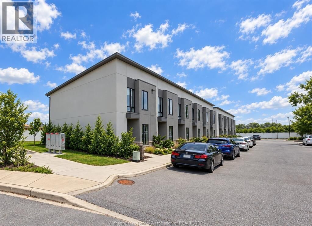 Property Photo:  550 Sandison Street 24  ON N9E 0A3 