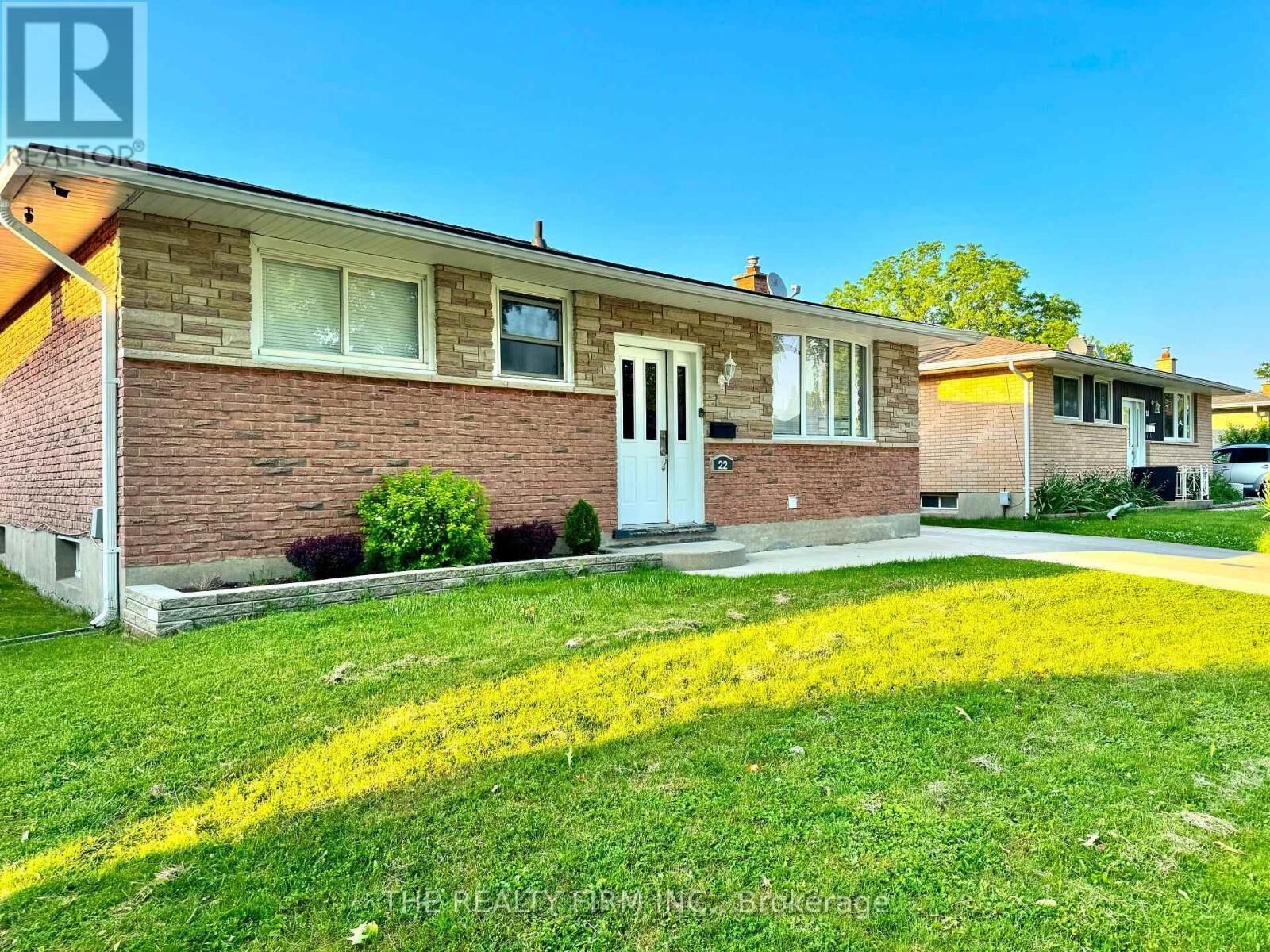 Property Photo:  22 Archer Crescent  ON N6E 2A5 
