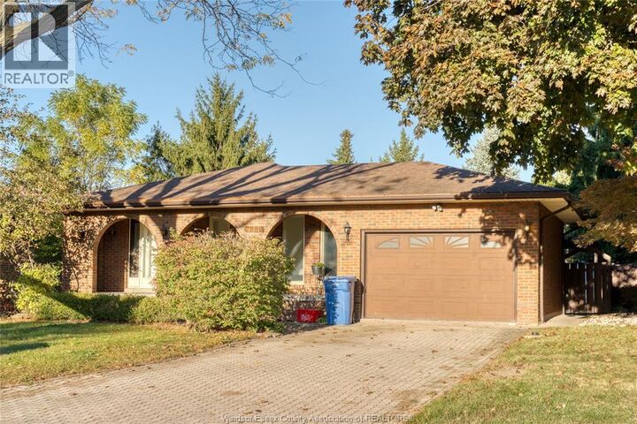 Property Photo:  2880 St. Clair Avenue  ON N9E 4B4 