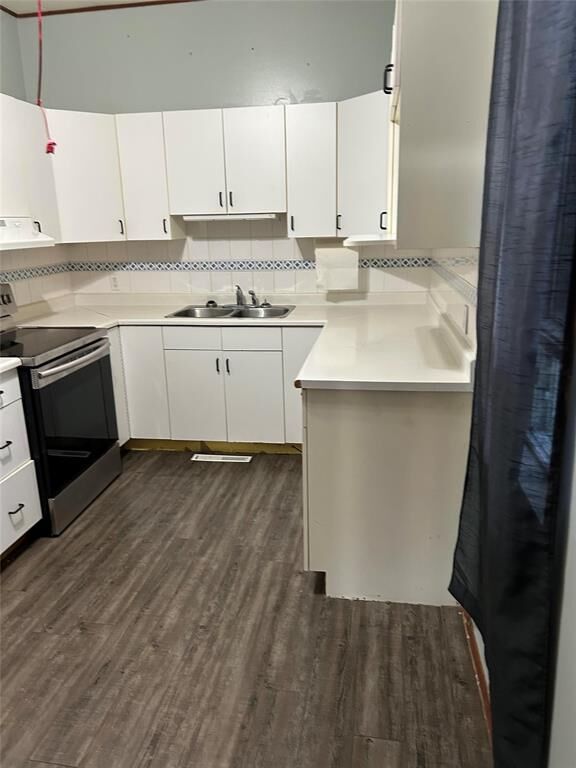 Property Photo: 107 4th Avenue MB R0C 1B0