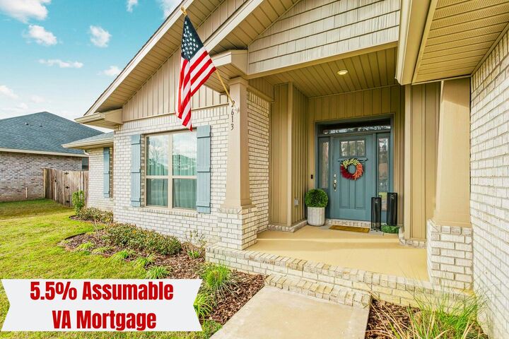 Property Photo: 2613 Prominence Lane FL 32536