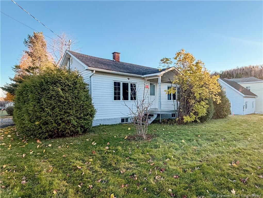 Property Photo:  533 Broadway Boulevard West  NB E3Z 2L2 